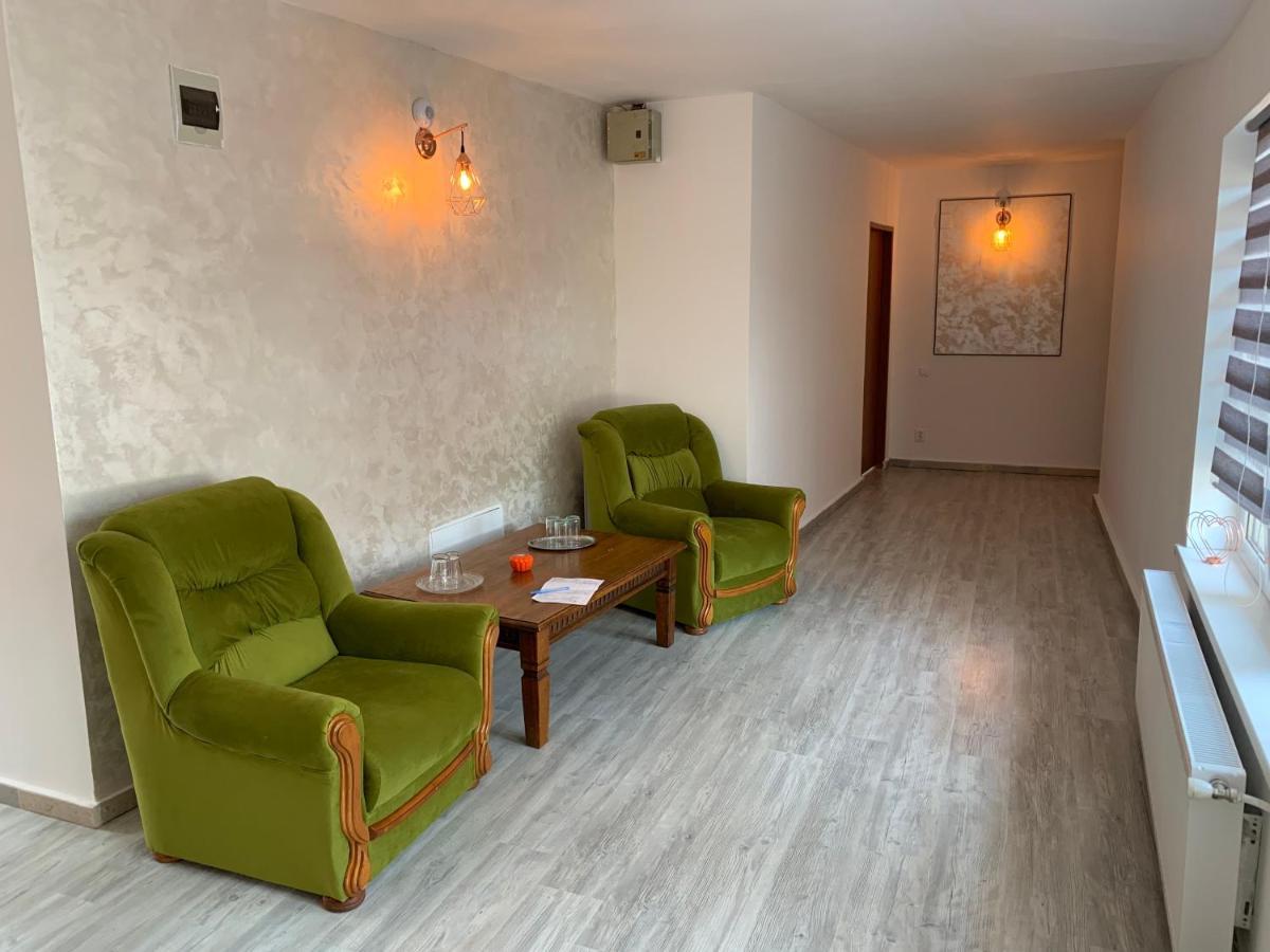 Мотель Casa Ryana Self Check-In Джилэу Экстерьер фото