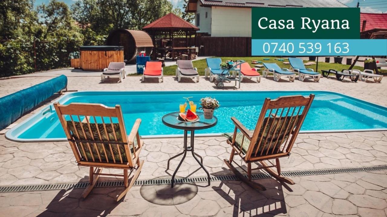 Мотель Casa Ryana Self Check-In Джилэу Экстерьер фото